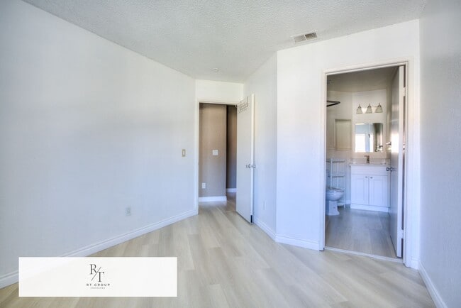 Building Photo - Phillips Ranch-Fully Updated 2-Bed, 2.5-Bath Home – Pomona Unified School District