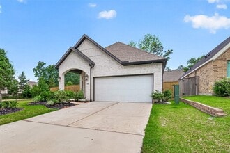 Building Photo - 305 Rise Ln