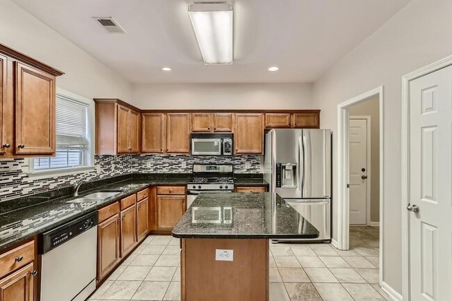 Building Photo - 2605 Gateview Ct