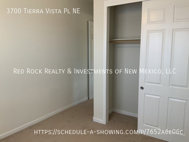 Building Photo - 3700 Tierra Vista Pl NE