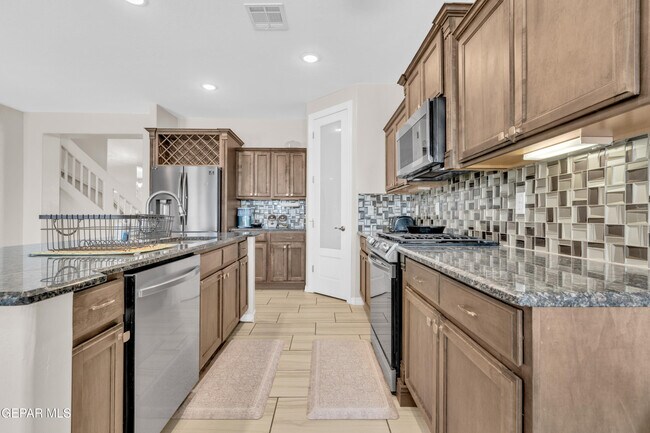 Building Photo - 12494 Stansbury Dr