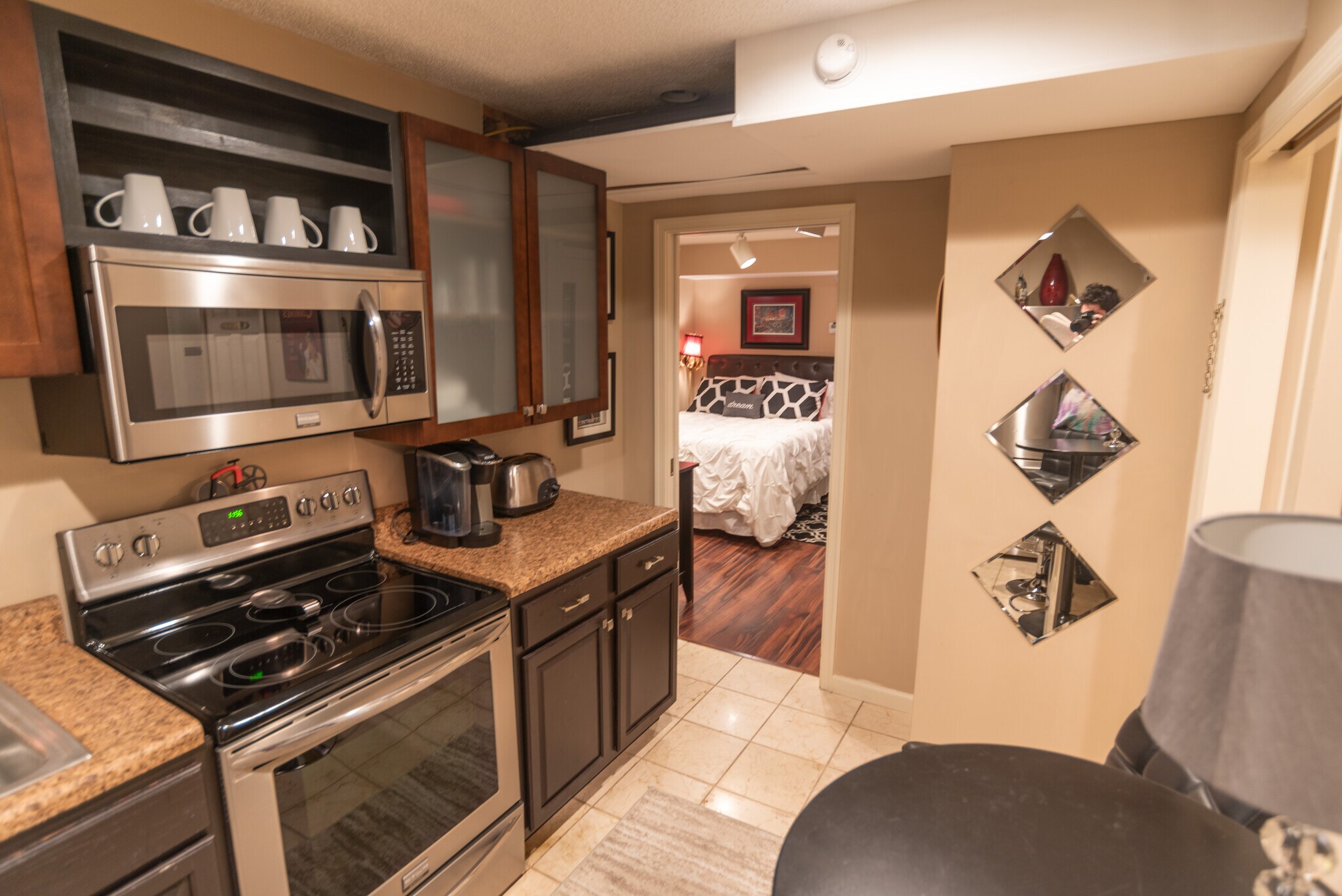 Building Photo - 511 Paul St