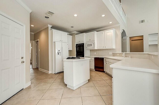 Building Photo - 5715 Sapphire Vista Ln
