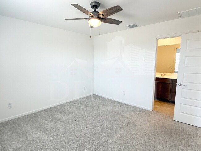 Building Photo - 32300 N Hermon Rd