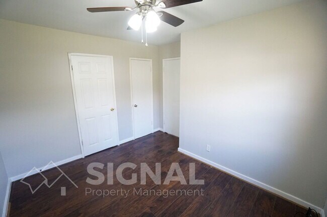 Building Photo - 540 Athens Ct