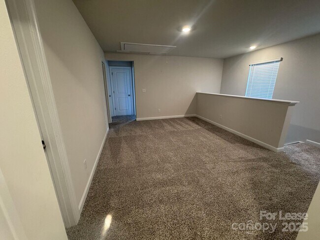 Building Photo - 125 Johns Cardinal Dr