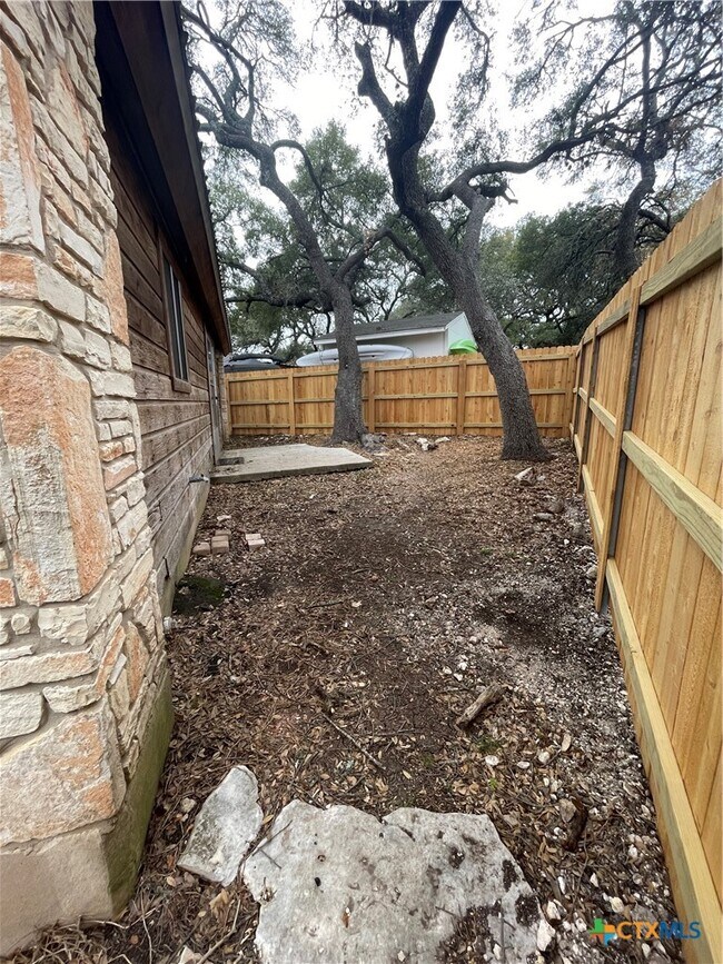 Building Photo - 1609 Colleen Dr