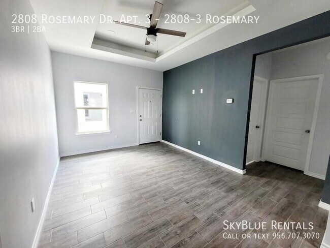 Building Photo - 2808 Rosemary Dr