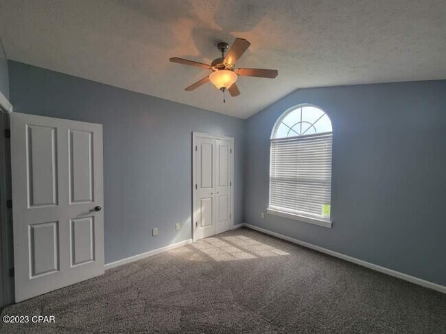 Building Photo - 4806 McCall Ln