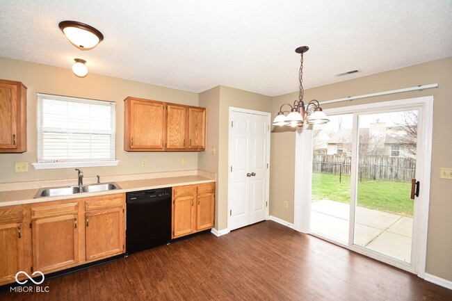 Building Photo - 8177 Amarillo Dr