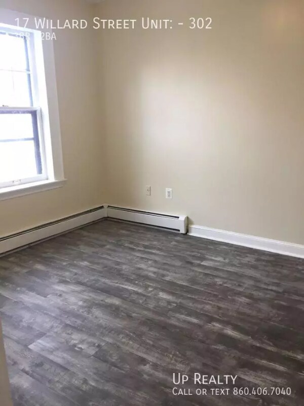 Building Photo - 17-21-21 Willard St