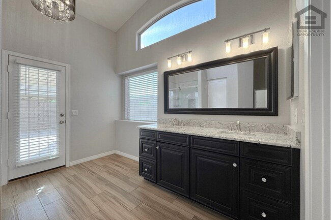 Building Photo - 3Bed/2Bath House w/Bonus Room at 67th Ave/AZ Loop-101! Ready for Immediate Move-In!