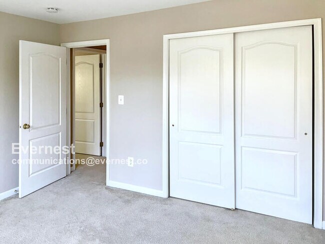 Building Photo - 43206 Somerset Hills Terrace