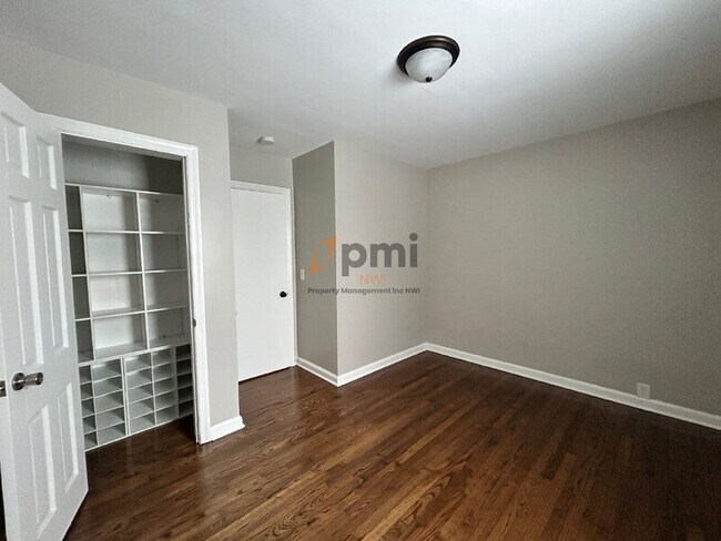 Building Photo - 758 Hope St