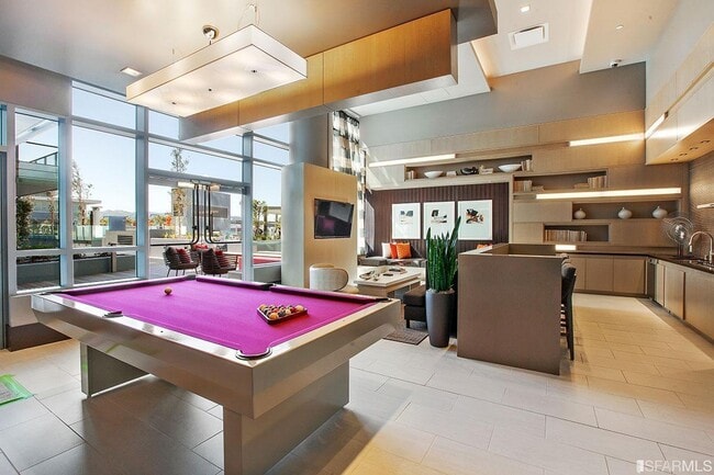 Building Photo - 718 Long Bridge St