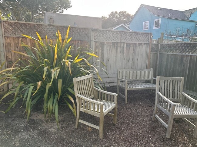 Building Photo - PG Victorian