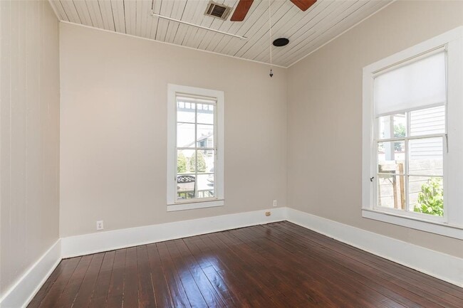 Building Photo - 2011 Decatur St