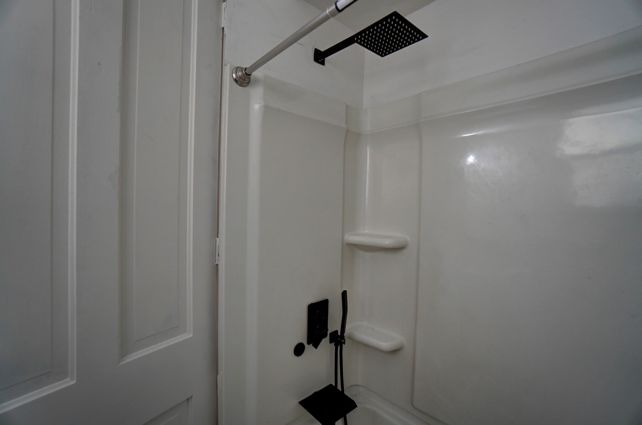 Building Photo - 1117 W High St