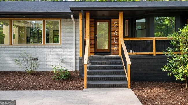 Building Photo - 2605 McKinnon Dr