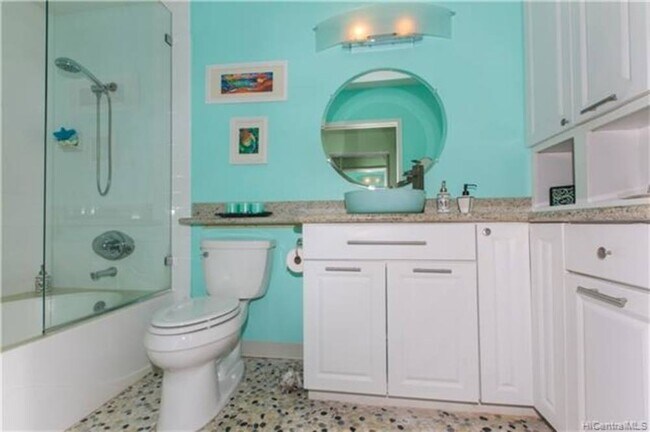 Master Bath - 7007 Hawaii Kai Dr