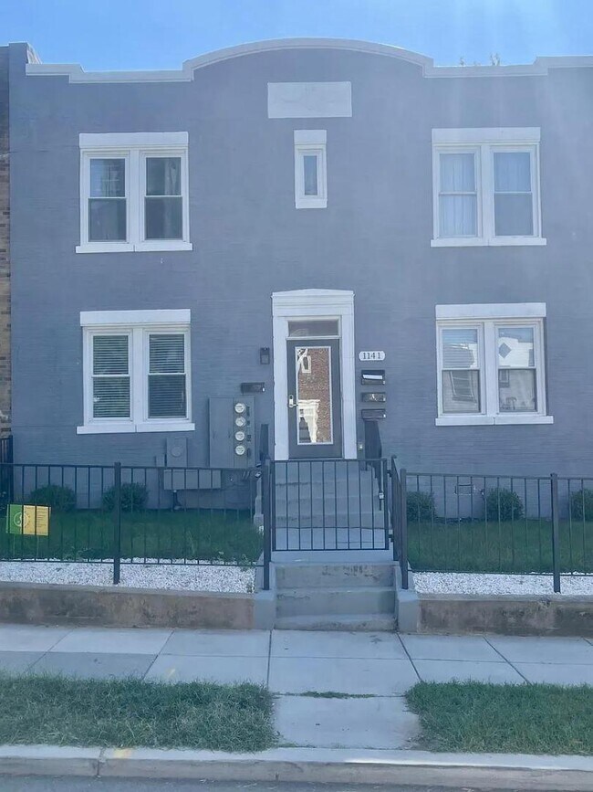 Building Photo - 1141 Owen Pl NE