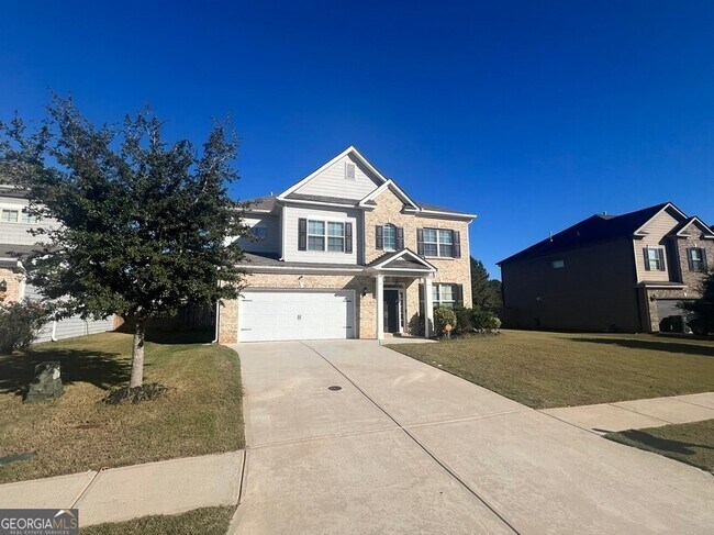 Building Photo - 165 Craines View