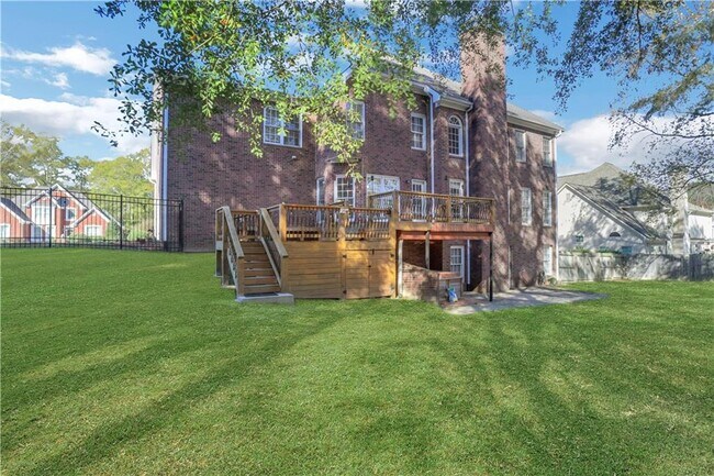 Building Photo - 127 Tara Blvd