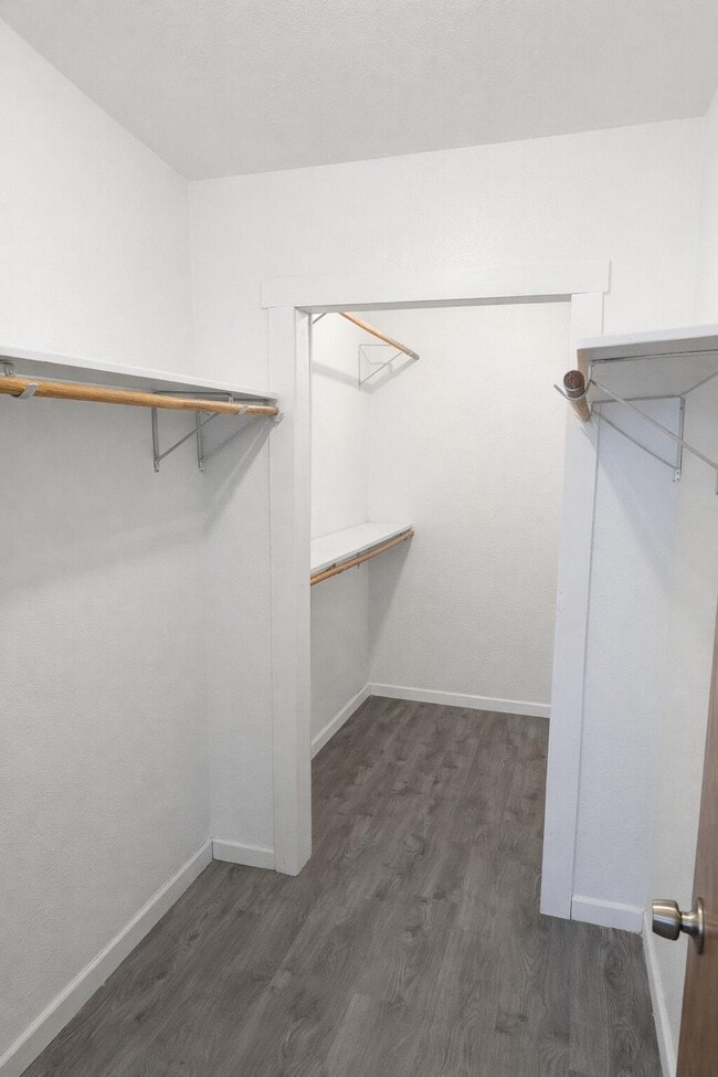 Building Photo - 1415 Holliday