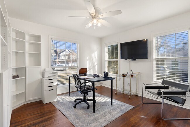 Building Photo - Updated Garland Home