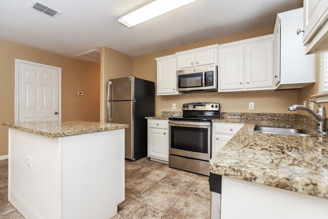 Building Photo - 11450 Indian Canyon