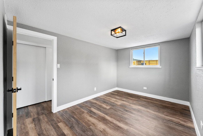 Building Photo - 1100 Rosemary St