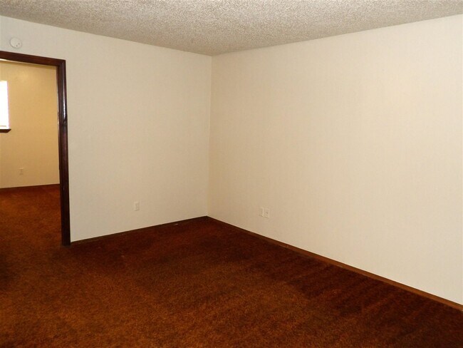 Building Photo - 1707 SW B Ave