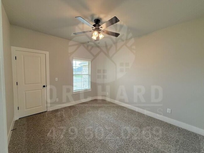 Building Photo - Tontitown- Single-Family Home- Popular Wellington Plan