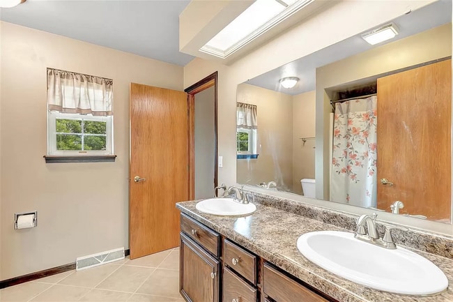 Building Photo - 1234 S 9th St