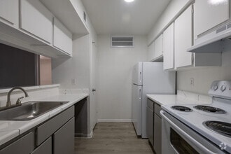 Interior Photo - 8950 Glencrest Management Co LLC