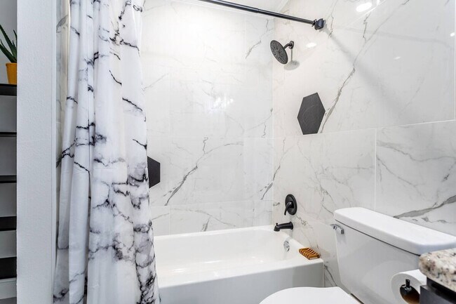 Building Photo - 1401 E Muriel St