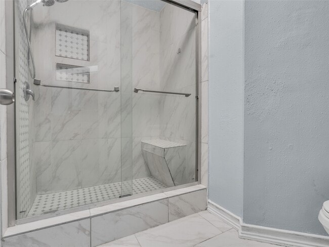 Building Photo - 6410 Barrygate Dr