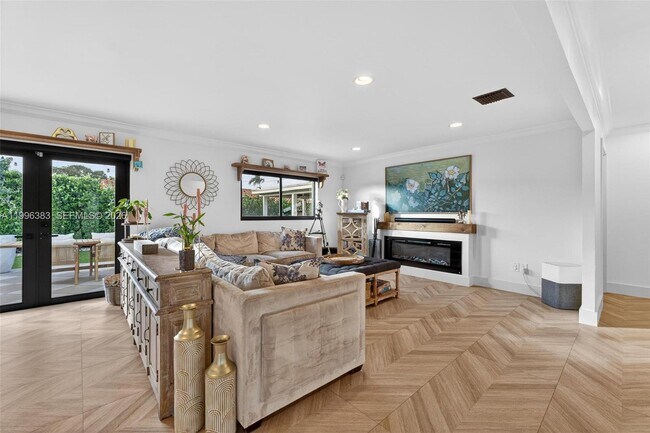 Building Photo - Southwest 74th Street, Miami, FL 33183 - 3 BR 2 BA single-family home