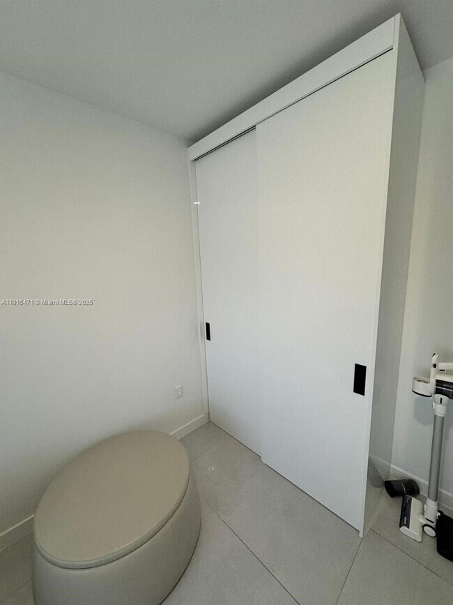 Building Photo - 1301 NW 3rd St