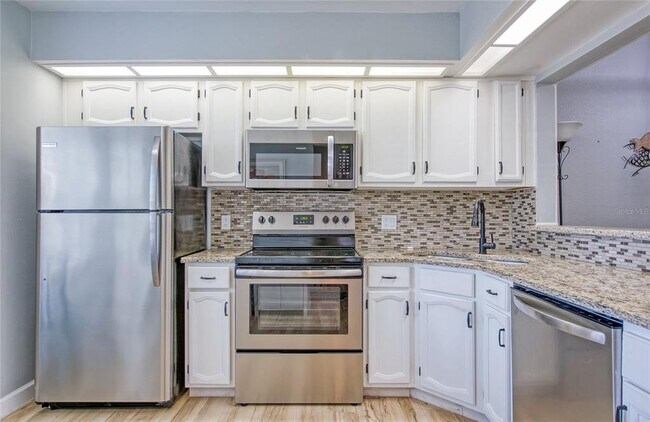 Building Photo - 2478 Bentley Dr