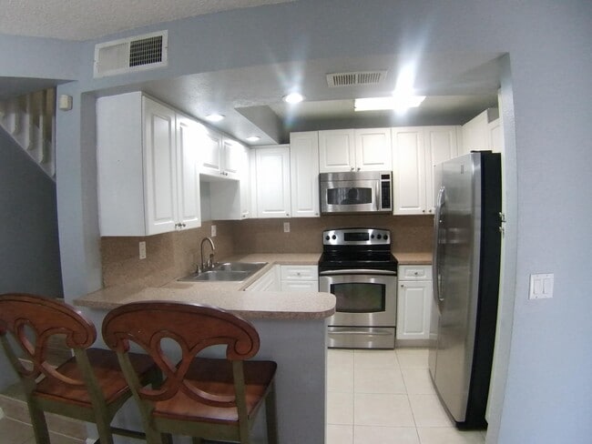 Building Photo - 8116 Severn Dr