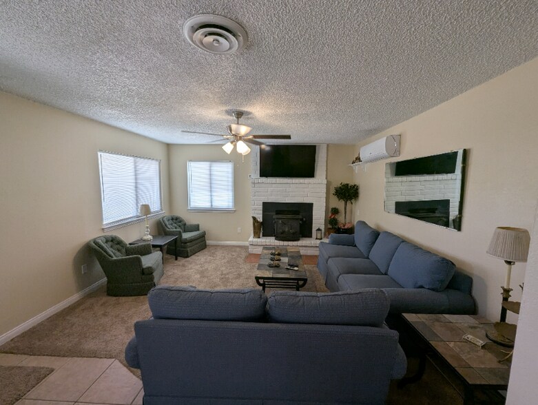 Building Photo - 31100 Ruth Hill Rd