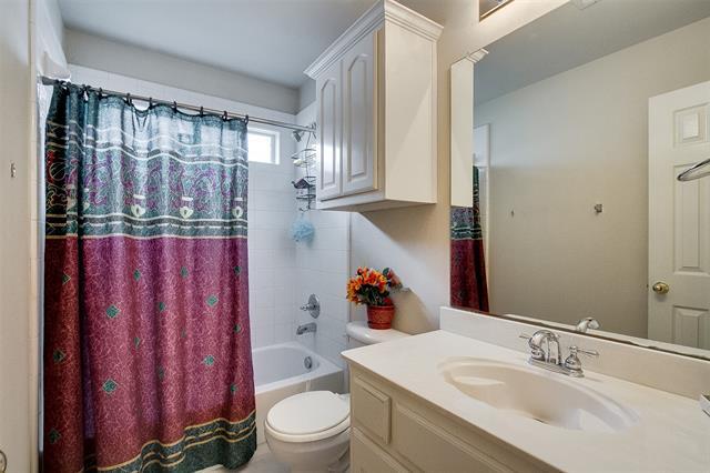 Building Photo - 705 Sundown Way