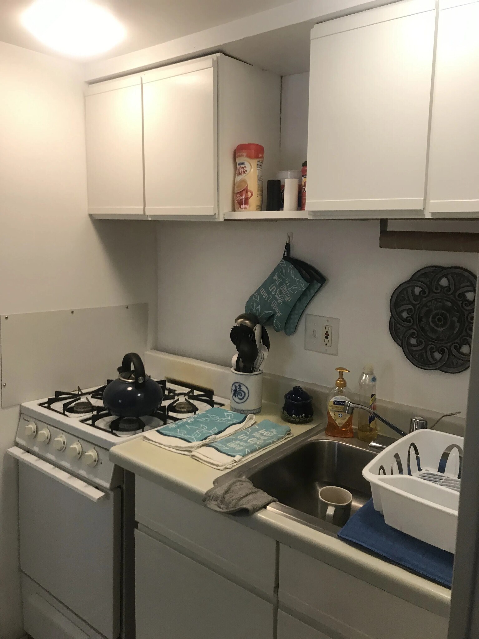 Building Photo - 4425 N Kenton Ave