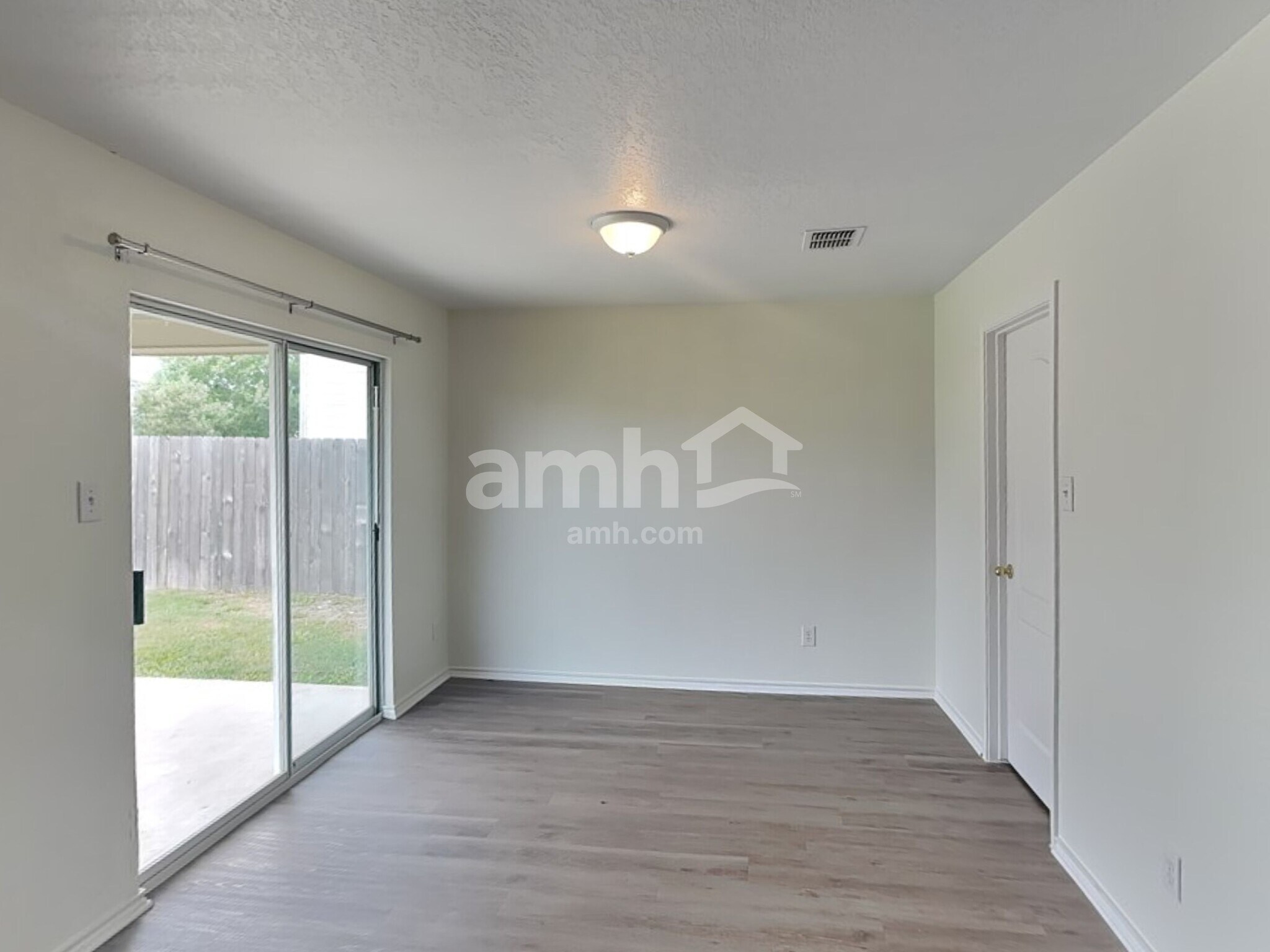 Building Photo - 629 Northhill Cir