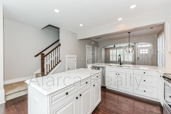 Building Photo - 3246 Moss Ln