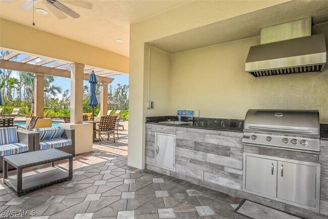 Building Photo - 14573 Abaco Lakes Dr
