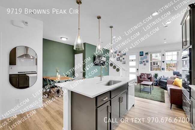 Building Photo - 9719 Browns Peak Cir