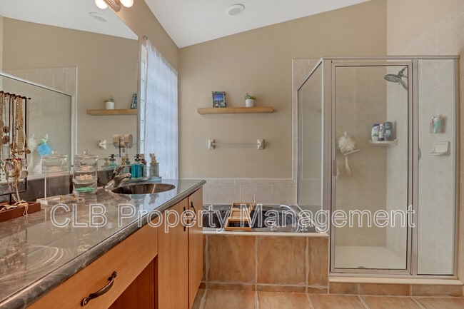 Building Photo - 6808 Amici Ct