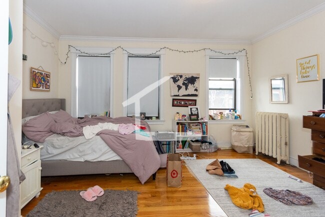 Building Photo - Unique BU Apartment